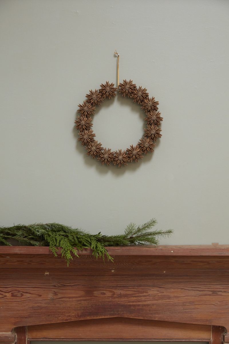 Chorus Wreath 15″ X  2.5″ X  15″