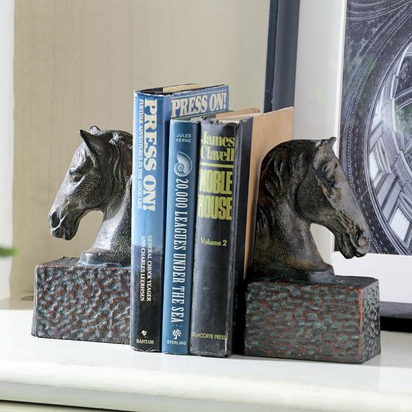 Horsehead Bookends On Base Pr